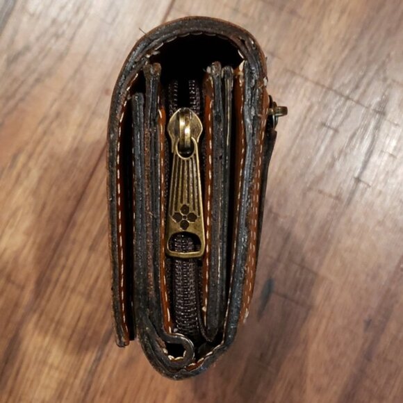 Patricia Nash Embossed Cametti Leather Trifold Wallet - Picture 3 of 11